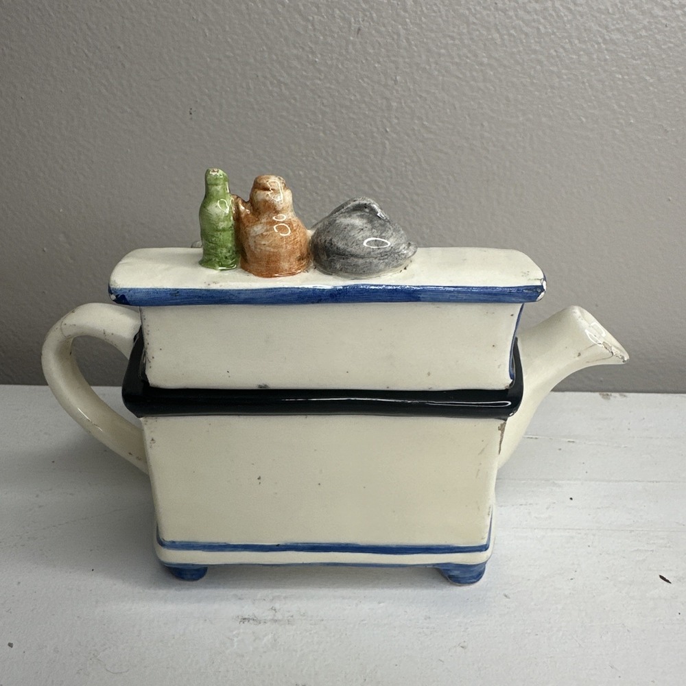 Vintage Wood burning stove  Teapot Decorative Ceramic Collectible Tea lover - Picture 7 of 11